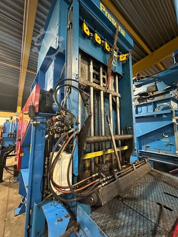 Channel baling press Presona LP 85 VH2