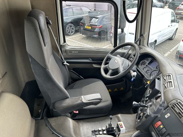Hook arm system DAF CF 460 / Ginaf X 4243 TS 8x6 / VDL Hooklift 30 ...