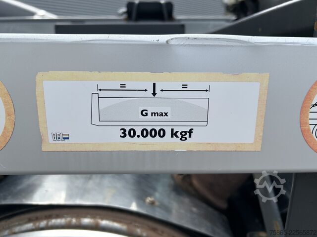 Hook arm system DAF CF 460 / Ginaf X 4243 TS 8x6 / VDL Hooklift 30 ...