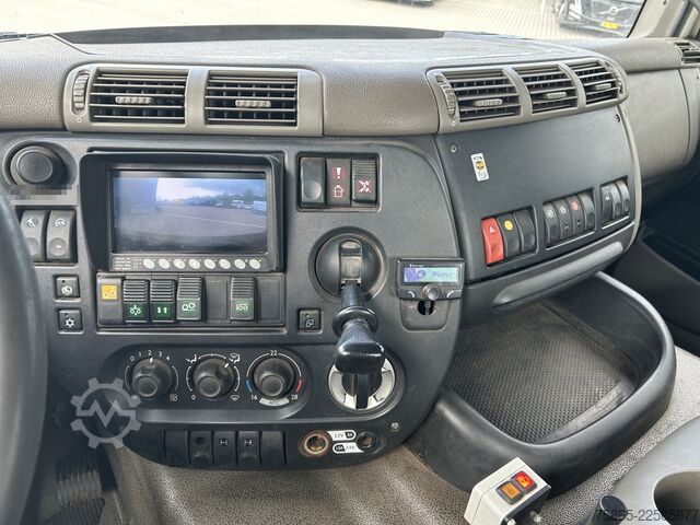 Hook arm system Ginaf / DAF CF 460 X 4243 TS 8x6 / VDL Hooklift 30 To...
