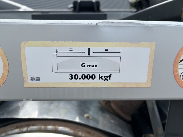 Hook arm system Ginaf / DAF CF 460 X 4243 TS 8x6 / VDL Hooklift 30 To...