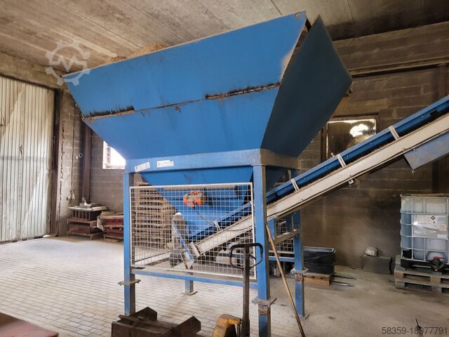 Concrete block - manufacturing plant LM and Metalika