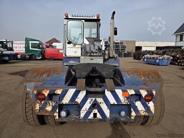 Terminal tractor TERBERG RT283 /TERMINAL TRACTOR 4X/TURNING CHAIR. /AUTO...