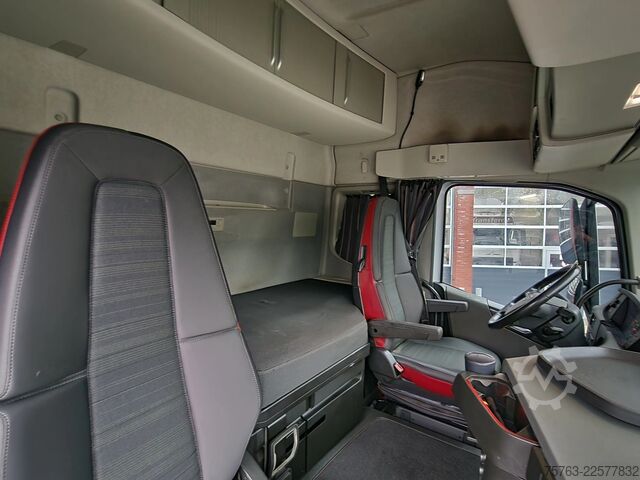 Standard-SZM Volvo FH 13.460 Globetrotter 6x2/4 - Full air - Steer...