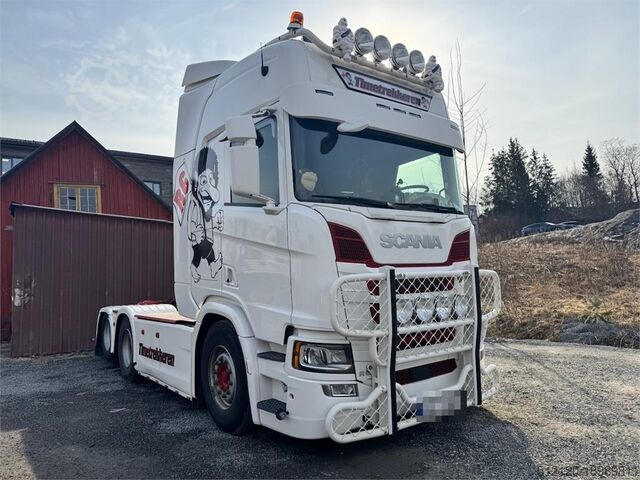Standard tractor Scania R540 6x2 Truck.