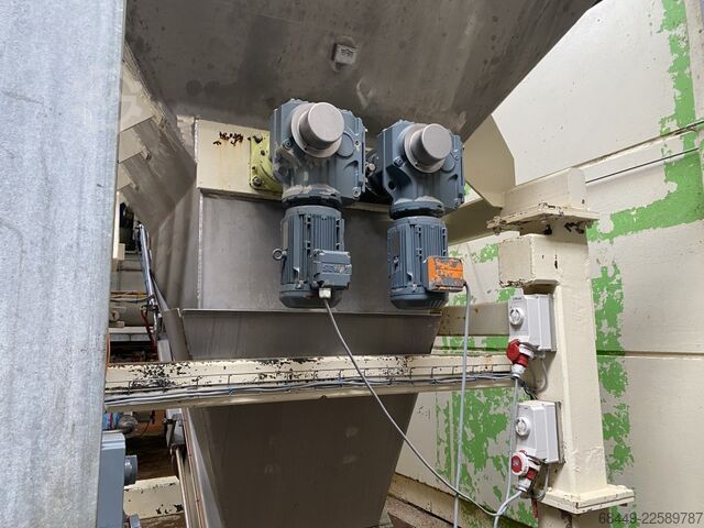 Produktvorratsbunker+Steilförderschnecke Heckmann Product aanvoerbunker + Opvoervijzel