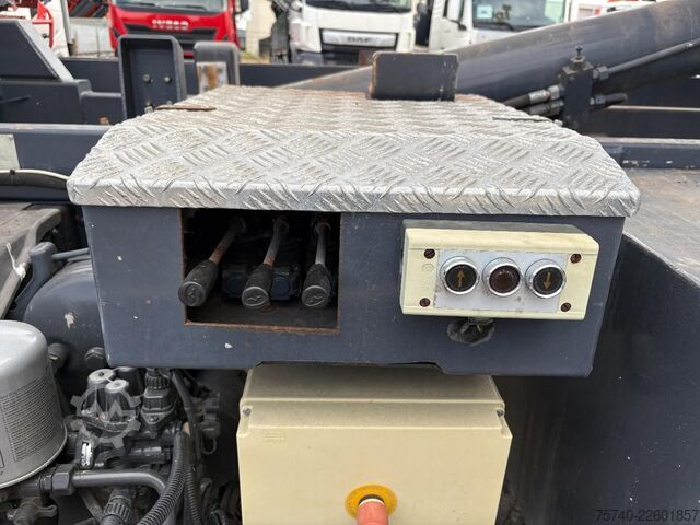 Kranwagen Mercedes-Benz Axor 1928 + FASSI F110A-- 2X EXT. + HAAKARM SYS...