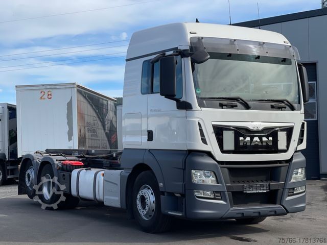 Truck chassis MAN TGX 26.400 XLX / INTARDER / SCHALTER / Nebenantr