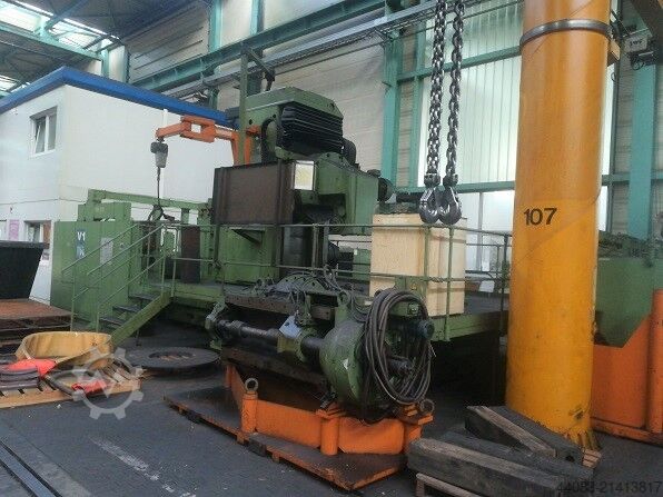 Gear Hobbing Machine - Vertical PFAUTER P3001 B CNC