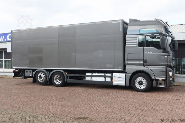Box body MAN TGX 26.500 6x2 Bak + Klep 3000 KG, FULL AIR SUS...