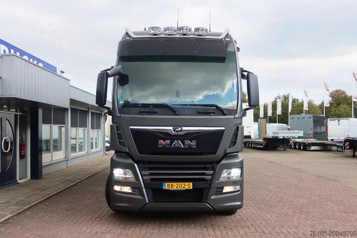 Box body MAN TGX 26.500 6x2 Bak + Klep 3000 KG, FULL AIR SUS...