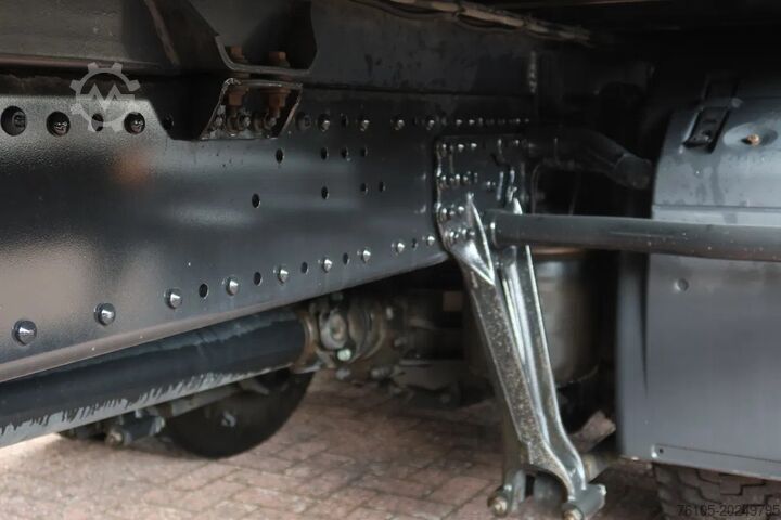 Box body MAN TGX 26.500 6x2 Bak + Klep 3000 KG, FULL AIR SUS...
