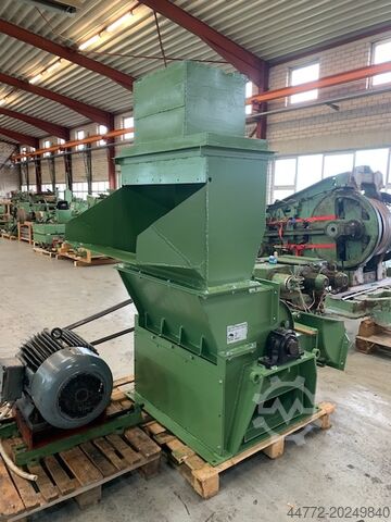 Impact shredder / flail shredder Möller Bünde SZR 1000 / 800