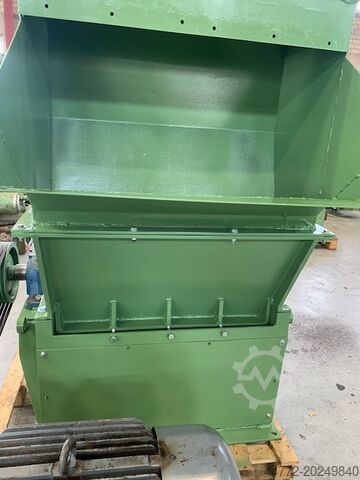 Impact shredder / flail shredder Möller Bünde SZR 1000 / 800