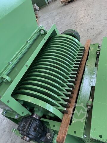 Impact shredder / flail shredder Möller Bünde SZR 1000 / 800