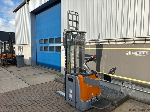 VS-23015 Electric triplex stacker Still 5016mm STILL EXV SF 14