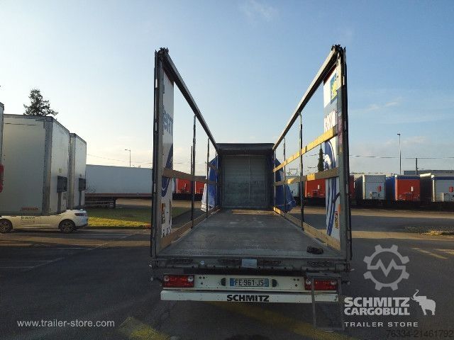 Open semitrailer with tarp Schmitz Cargobull Semitrailer Curtainsider Mega