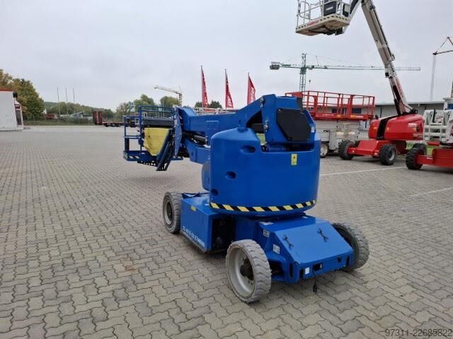 Articulated boom lift JLG E400AJPN