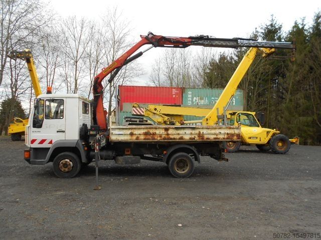 Tipper van MAN MAN LE8.150 mit Palfinger PKG7001