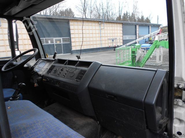 Tipper van MAN MAN LE8.150 mit Palfinger PKG7001