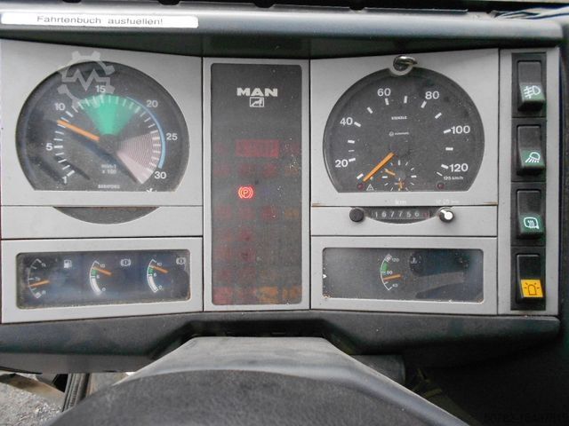 Tipper van MAN MAN LE8.150 mit Palfinger PKG7001