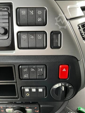 Volumen-SZM DAF XF 530 SSC 6x2/4*MEGA*Intarder*Voll*E6D