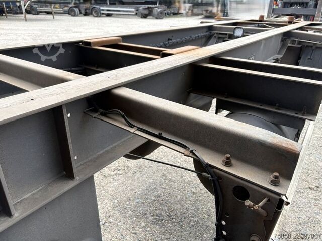 Swap chassis trailer SOMMER Verzinkte Lafetten Zwillingsreifen 17,5