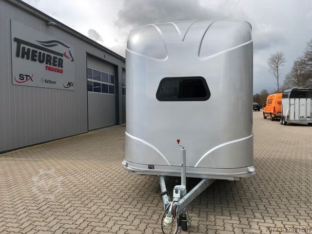 Horse transport trailer  2 A Hengstemodell,Sattelk. mit Bett