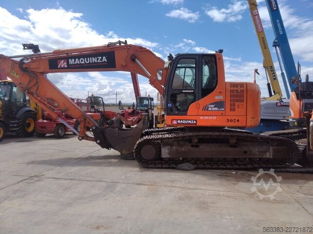 Raupenbagger Doosan DX235LCR
