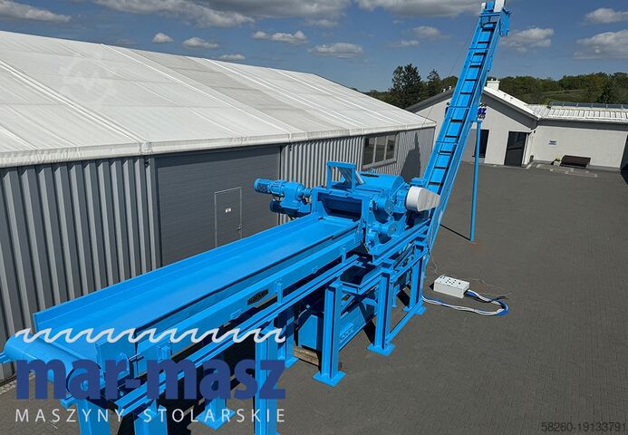 Wood Chipper Shredder KLOCKNER 900×180 HS 4 WT z przenośnikiem łańcuchowym typu redler