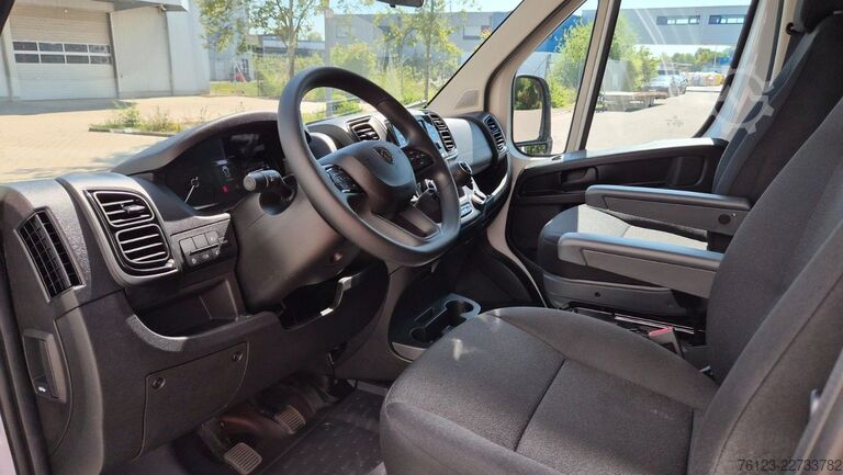 Kleinbus PEUGEOT Boxer 9 Sitzer Airline Boden Ducato Movano