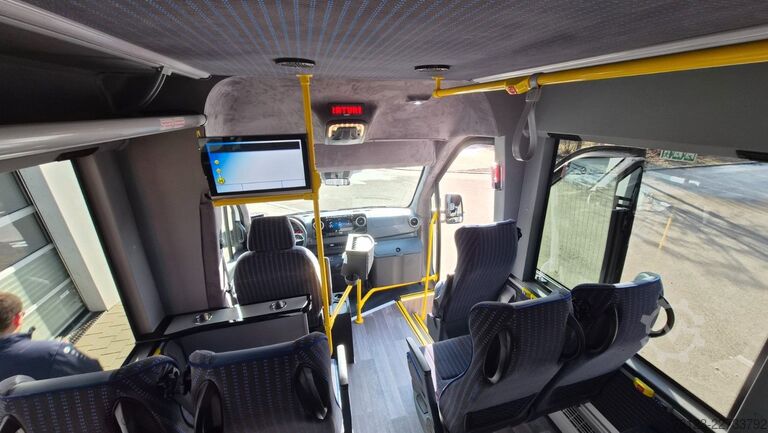 Stadtbus MERCEDES-BENZ Frontniederflur Sprinter 517 / 4 er Bestuhlung