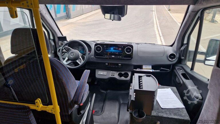 Stadtbus MERCEDES-BENZ Frontniederflur Sprinter 517 / 4 er Bestuhlung