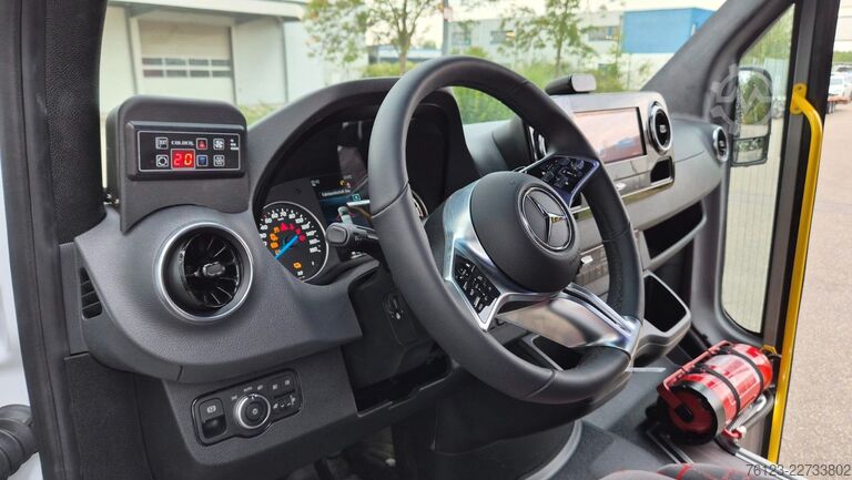Kleinbus MERCEDES-BENZ Sprinter 420 Elektro bis zu 19 Schlafsessel