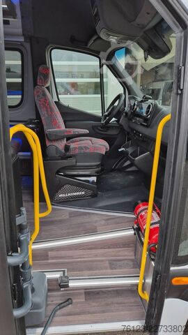 Kleinbus MERCEDES-BENZ Sprinter 420 Elektro bis zu 19 Schlafsessel