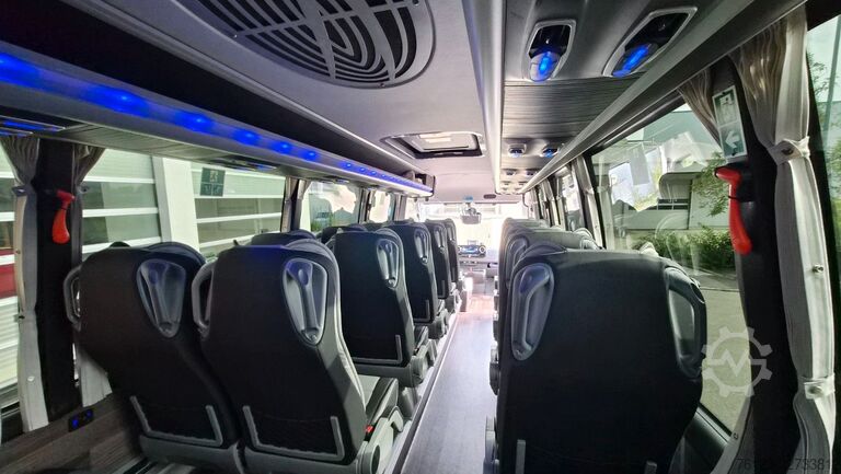 Kleinbus MERCEDES-BENZ 519 Sunset S 4 Ferqui Lagerfahrzeug Stock
