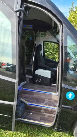 Kleinbus MERCEDES-BENZ 519 Sunset S 4 Ferqui Lagerfahrzeug Stock