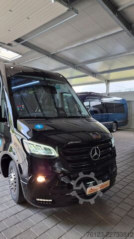 Kleinbus MERCEDES-BENZ 519 Sunset S 4 Ferqui Lagerfahrzeug Stock