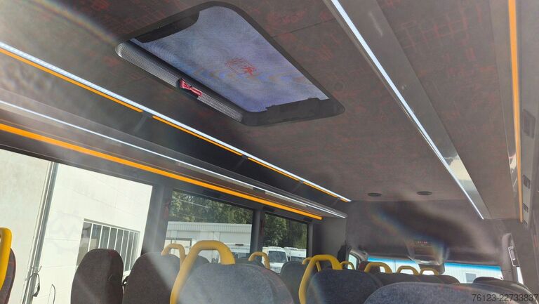 Kleinbus MERCEDES-BENZ 30 Sitzer Schul- Transferbus 519 Lagerfahrzeug
