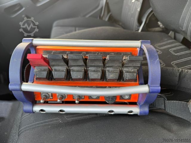 Kipper LKW MERCEDES-BENZ Atego 1227 K Kran Funk-FB Greifer 3 Sitze