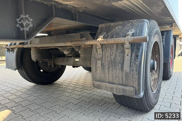 Suitcase Van Eck UT-2BI / 2 Axle / Taillift