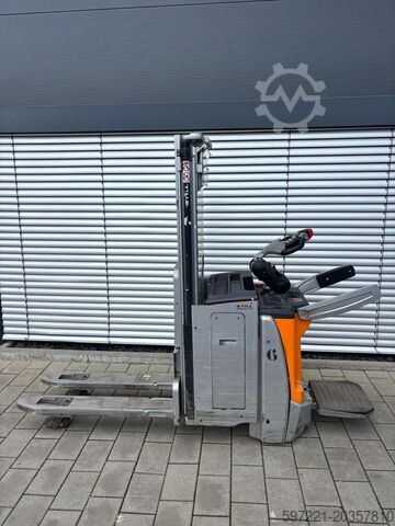 Pallet Stackers Still EXD-SF20