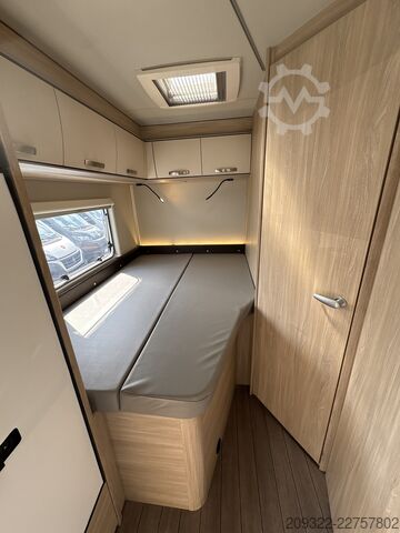 Teilintegriertes Wohnmobil Fiat Ducato Weinsberg Carasuite 650MF del 2020 | Manuale | Posti letto: 5