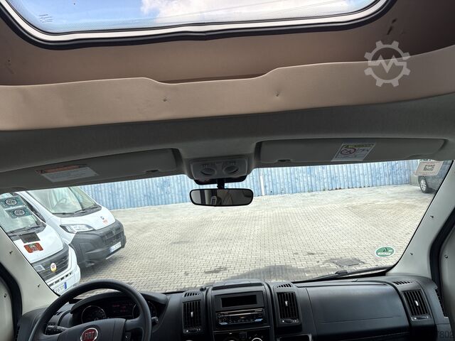 Teilintegriertes Wohnmobil Fiat Ducato Weinsberg Carasuite 650MF del 2020 | Manuale | Posti letto: 5