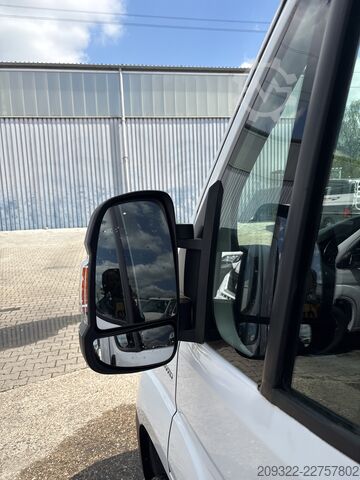 Teilintegriertes Wohnmobil Fiat Ducato Weinsberg Carasuite 650MF del 2020 | Manuale | Posti letto: 5
