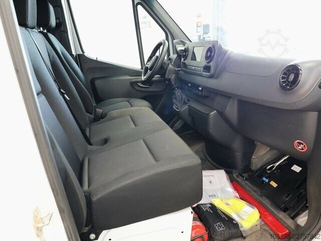 Van Mercedes-Benz Sprinter215 KA,L1H1,Standheizung,AHK