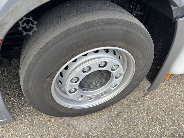 Actros 1845 LS nRL StreamSpace, retarder Mercedes-Benz Actros 1845 LS nRL StreamSpace, Retarder