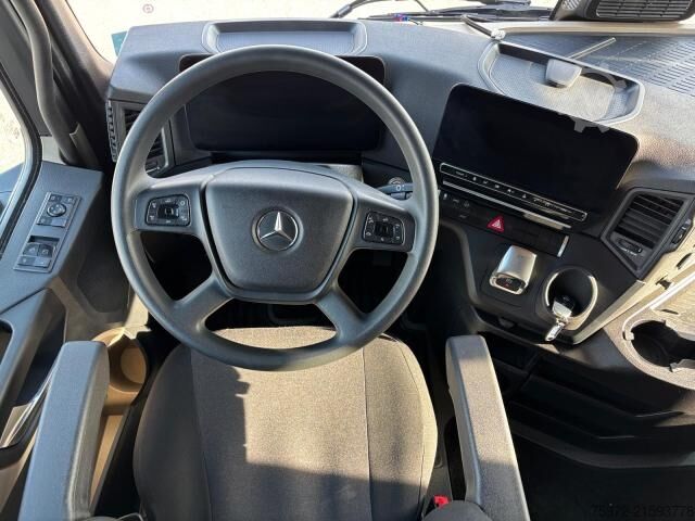 Standard tractor unit  Actros 1851 LS