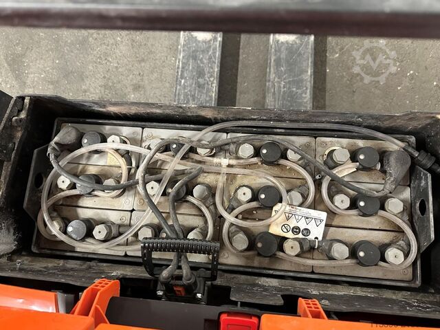 Niederhubwagen Toyota LWE 180