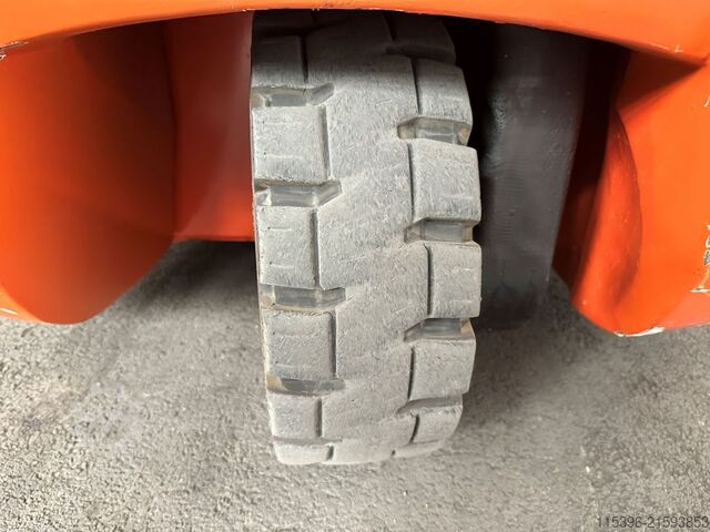 Elektro 3 Rad-Stapler Toyota 7FBEST10 - TRIPLEX 6 m - 688 Stunden !!!